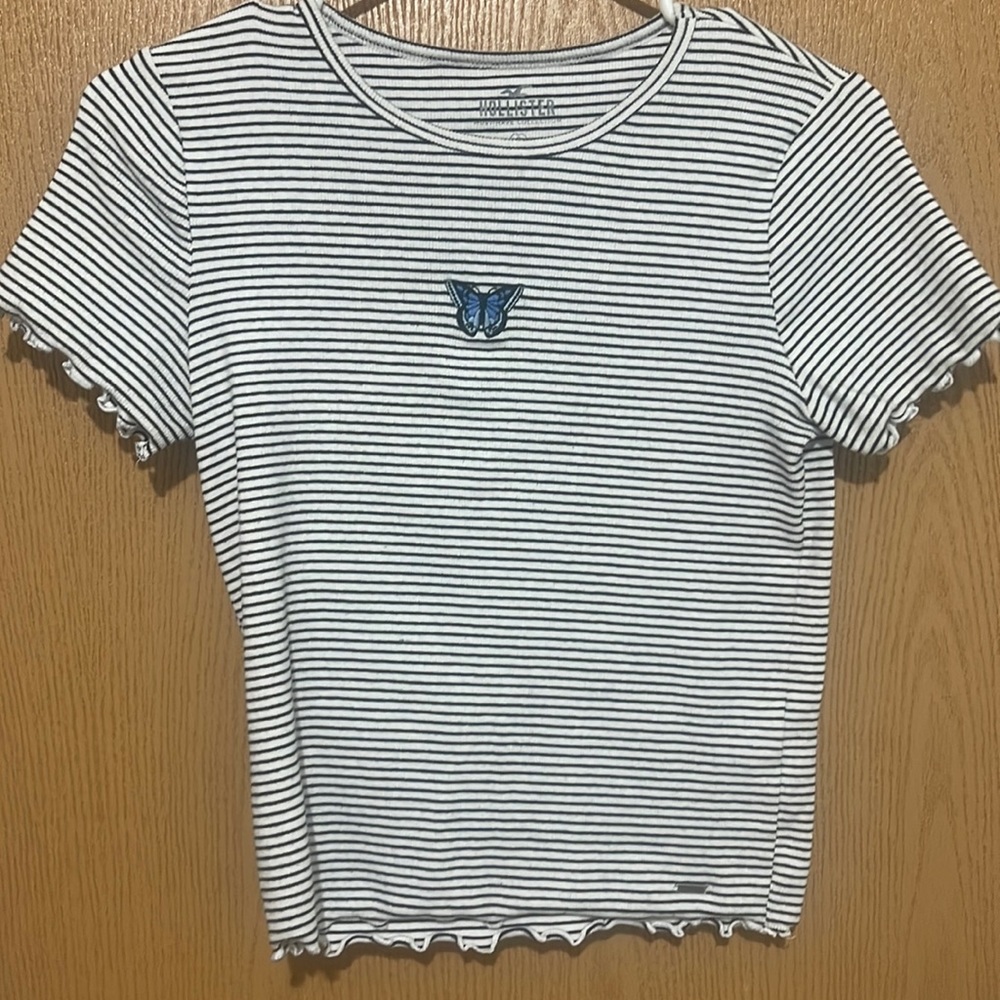 short sleeve shirt